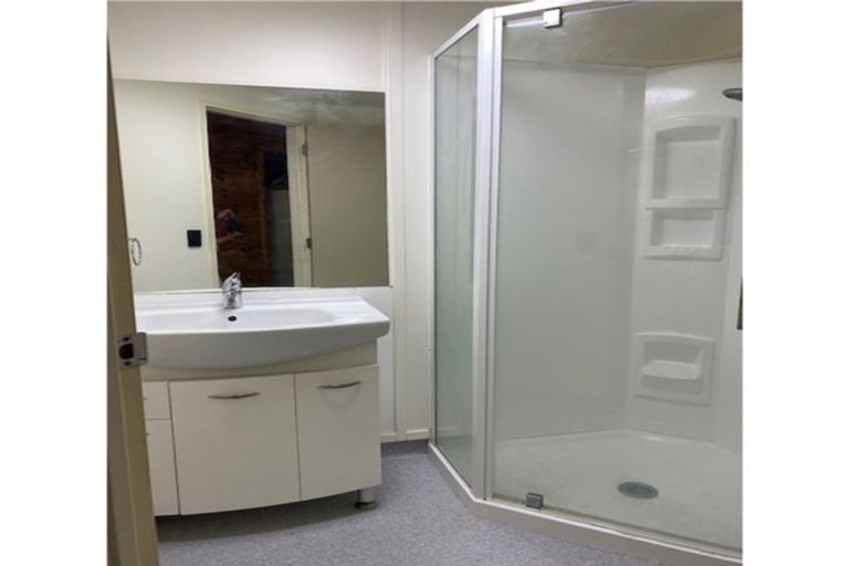 Photo of property in Basin Reserve Complex, 34/4 Sussex Street, Mount Cook, Wellington, 6021