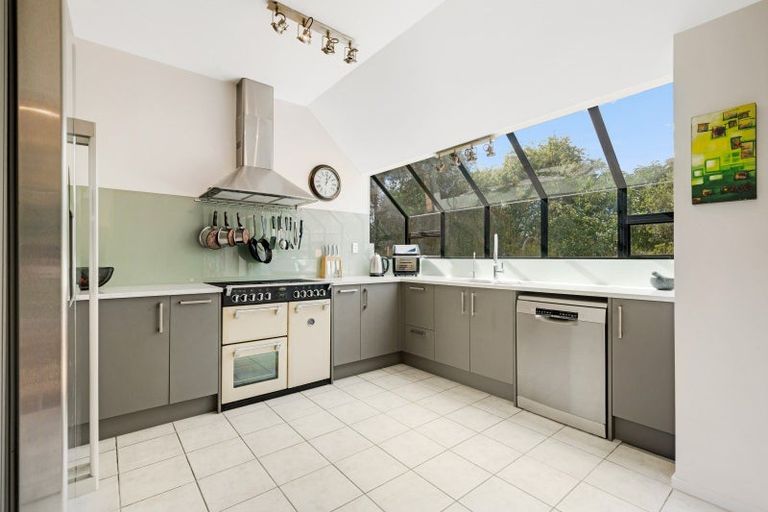 Photo of property in 151 Taupaki Road, Taupaki, Henderson, 0782