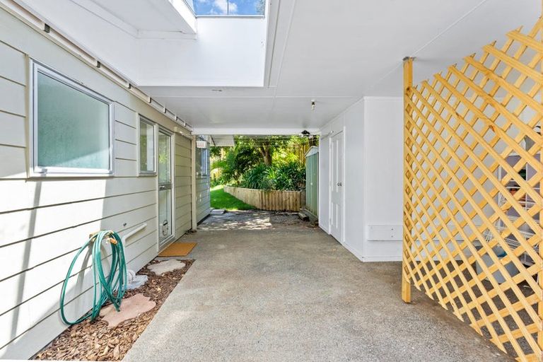 Photo of property in 14 Blundell Place, Chatswood, Auckland, 0626