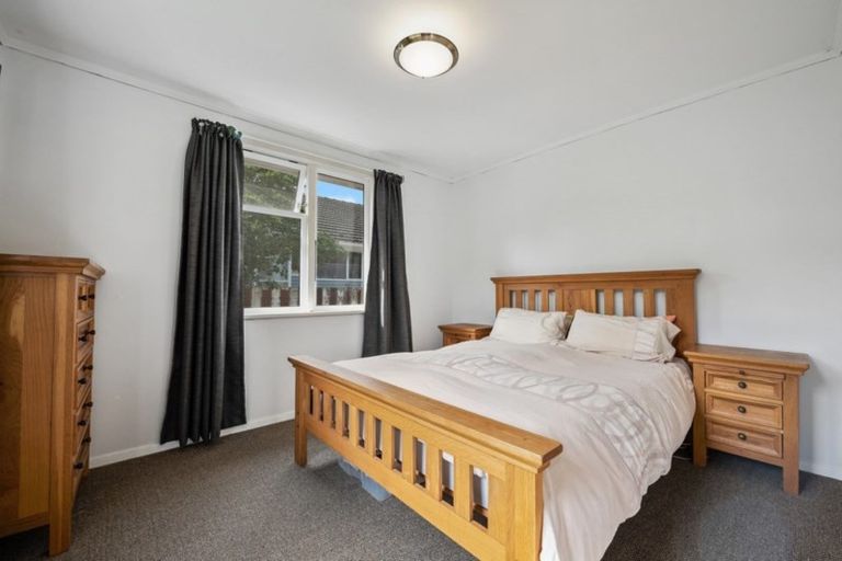 Photo of property in 1172 Taita Drive, Taita, Lower Hutt, 5011