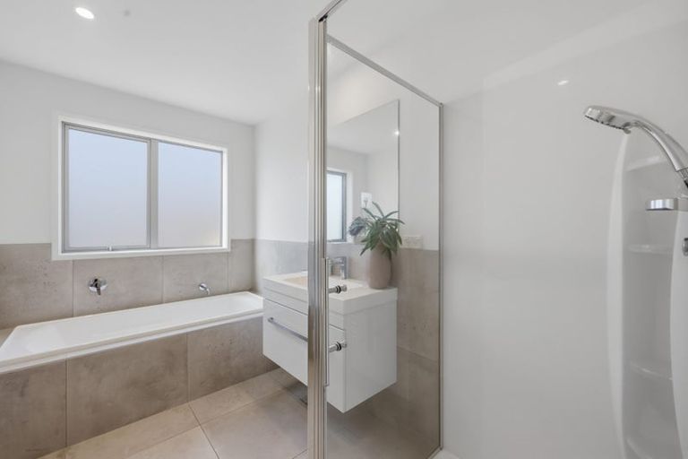 Photo of property in 39 Cilliers Drive, Silverdale, 0932