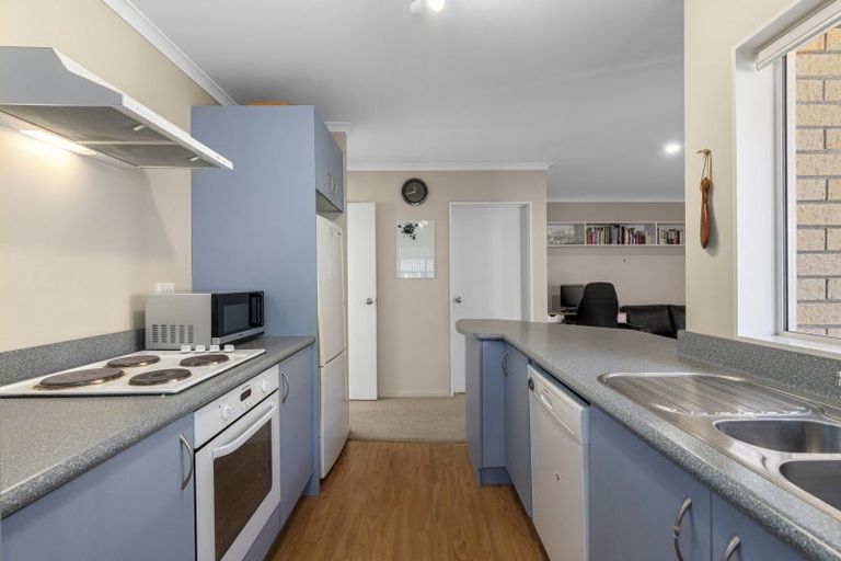 Photo of property in 16 Edwin Grove, Bethlehem, Tauranga, 3110