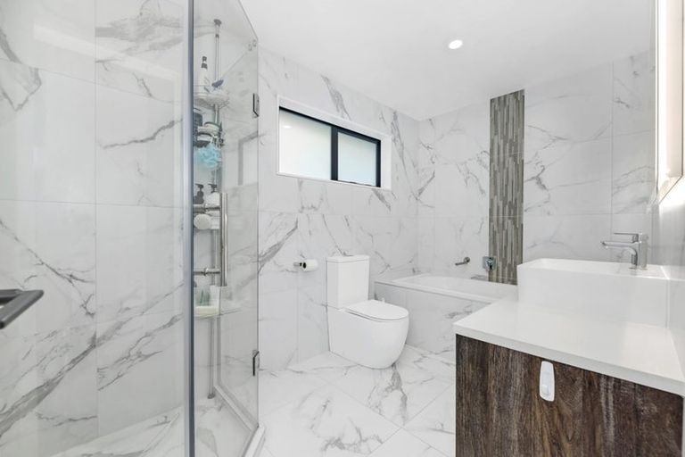 Photo of property in 32 Jabal Crescent, Totara Park, Auckland, 2105