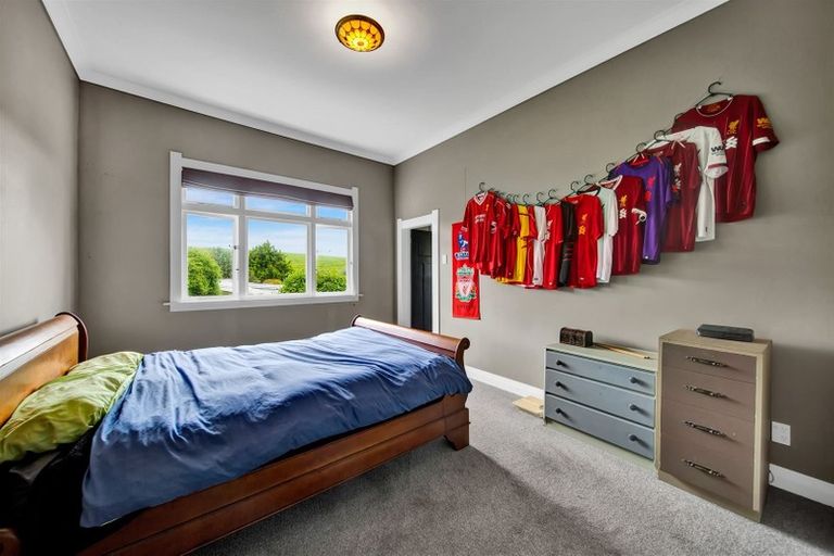 Photo of property in 335 Glover Road, Hawera, 4675