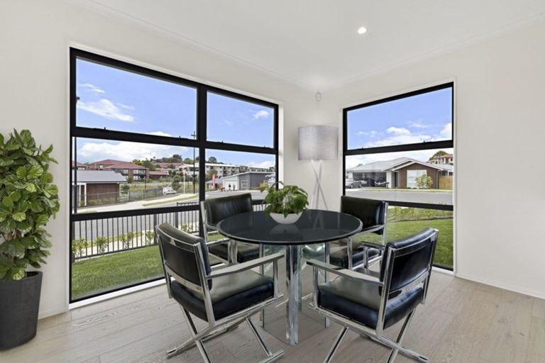 Photo of property in 31 Kukuwai Avenue, Red Beach, 0932