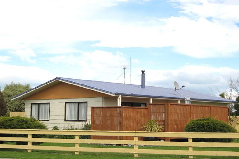 Photo of property in 10 Allens Lane, Clive, 4102