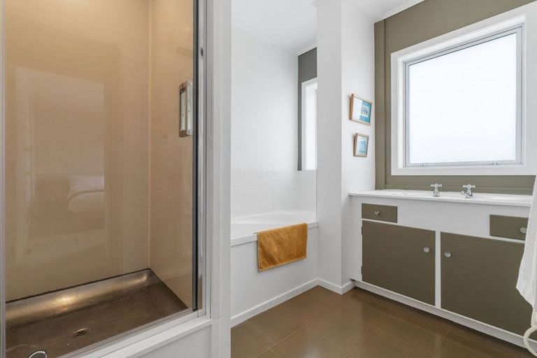 Photo of property in 64b Muir Avenue, Mangere Bridge, Auckland, 2022