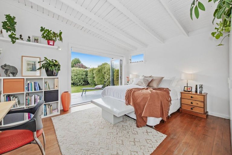 Photo of property in 31 Broadway Avenue, Waikuku Beach, 7473