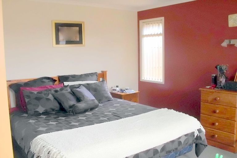 Photo of property in 16 Grabella Place, Papamoa Beach, Papamoa, 3118