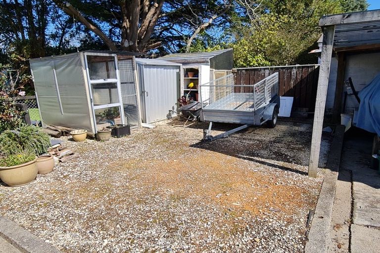 Photo of property in 80 Wakefield Street, Westport, 7825