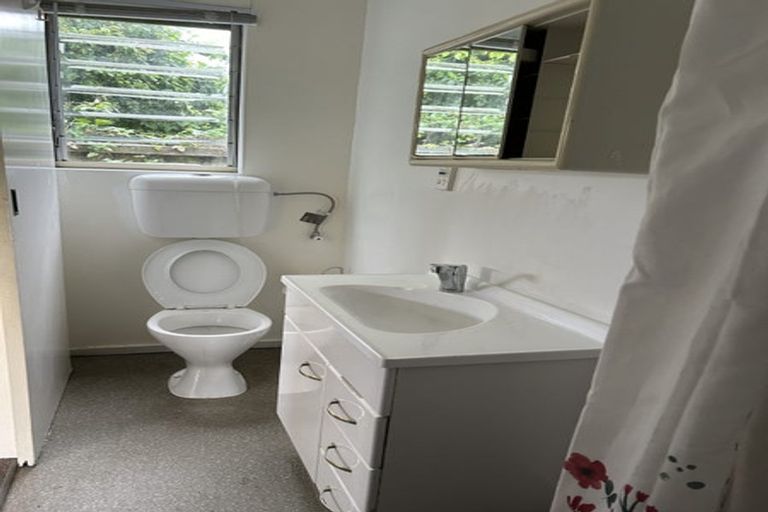 Photo of property in 8 Attlee Crescent, Bryndwr, Christchurch, 8053