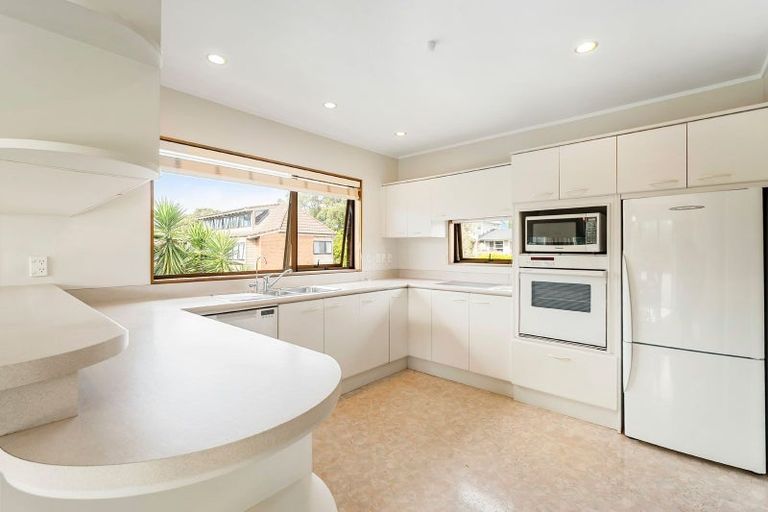Photo of property in 1/24 Saltburn Road, Milford, Auckland, 0620