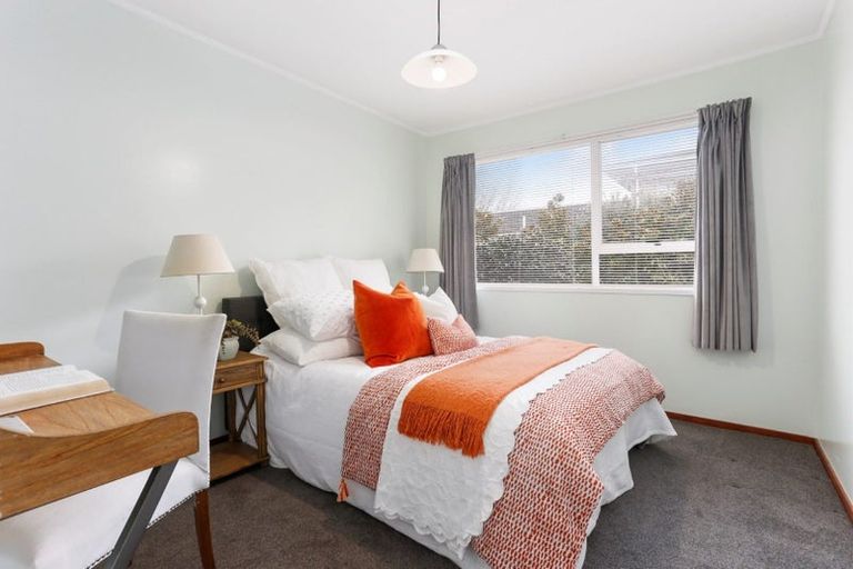 Photo of property in 56 Mirrabooka Avenue, Botany Downs, Auckland, 2010