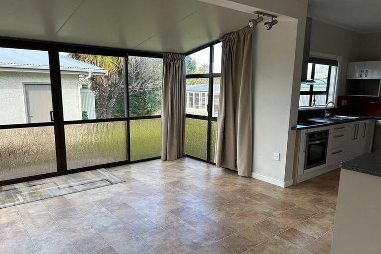 Photo of property in 10 Cassino Crescent, Onekawa, Napier, 4110