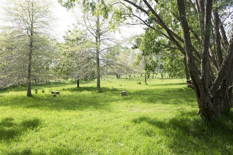 Photo of property in 27 Robinson Road, Coatesville, Albany, 0793