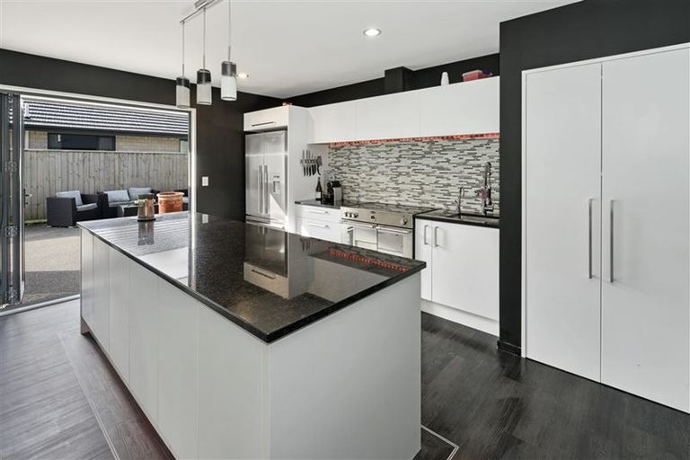 Photo of property in 14 Lancewood Way, Rangiora, 7400