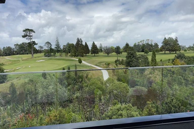 Photo of property in 35 Puia Street, Papatoetoe, 2025