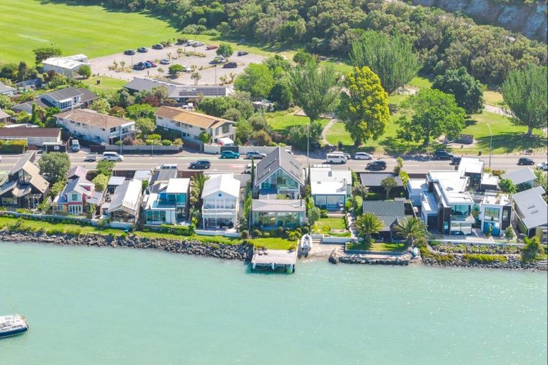 Photo of property in 153 Main Road, Moncks Bay, Christchurch, 8081