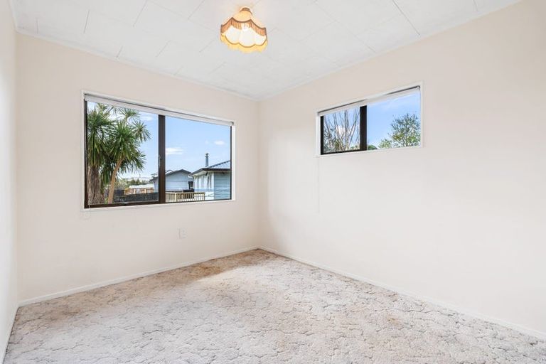 Photo of property in 124 Paramount Parade, Tikipunga, Whangarei, 0112