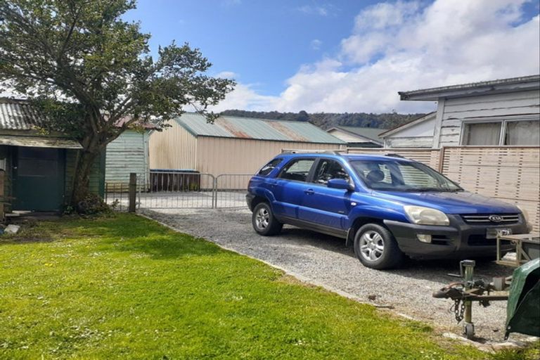 Photo of property in 84 Shiel Street, Reefton, 7830