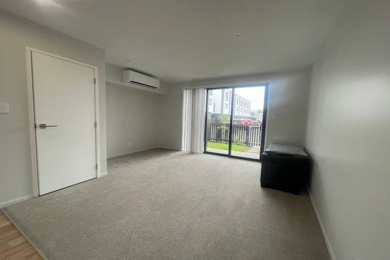 Photo of property in 79 Huri Street, Mangere Bridge, Auckland, 2022