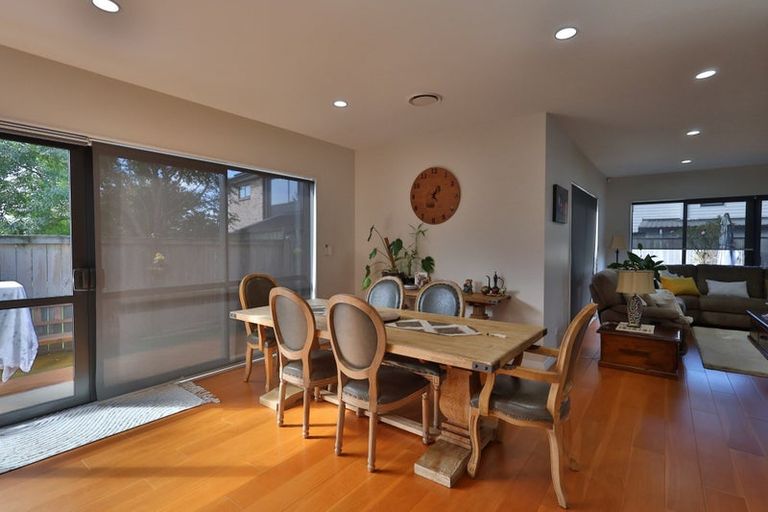 Photo of property in 16 Francesco Drive, Karaka, Papakura, 2113