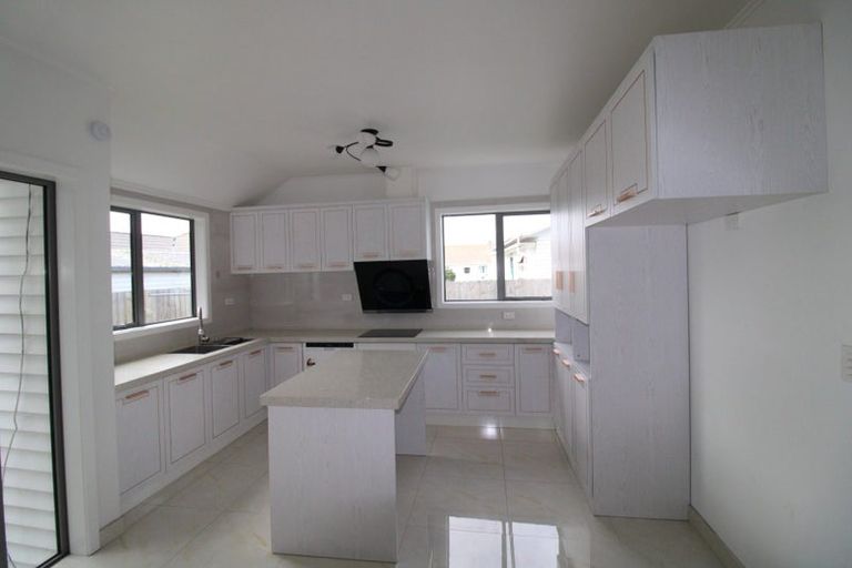 Photo of property in 9a Piko Crescent, Riccarton, Christchurch, 8041