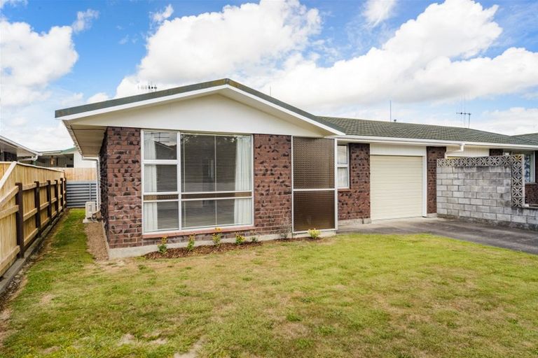 Photo of property in 2a Frederick Street, Terrace End, Palmerston North, 4410