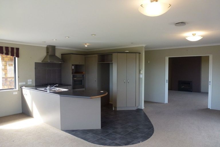 Photo of property in 20 Meridian Grove, Kelvin Grove, Palmerston North, 4414