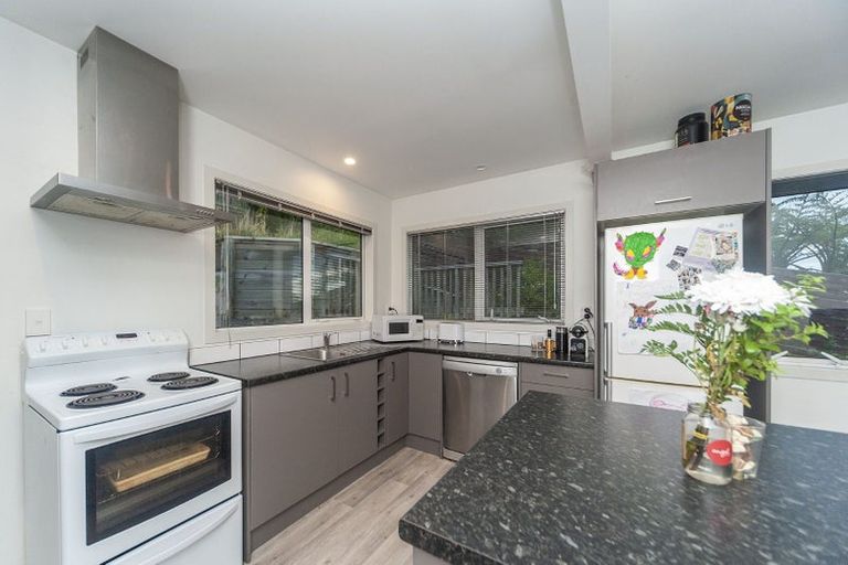 Photo of property in 25b Wattle Grove, Maungaraki, Lower Hutt, 5010