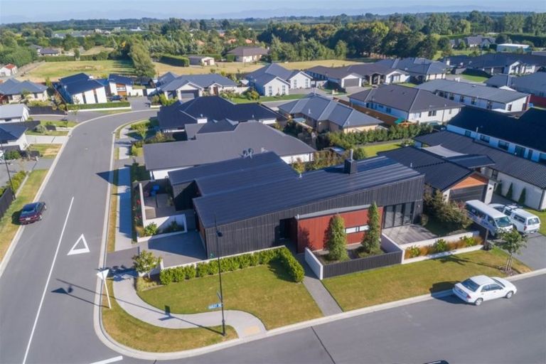 Photo of property in 2 Wallace Crescent, Prebbleton, 7604