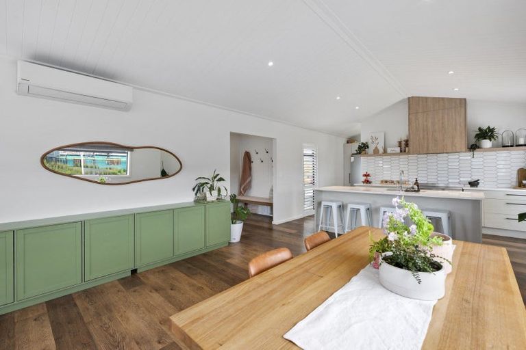 Photo of property in 2 Seven Oaks Drive, Kinloch, Taupo, 3377