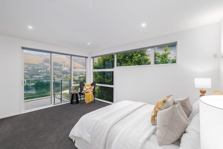 Photo of property in 8 Cass Bay Place, Cass Bay, Lyttelton, 8082