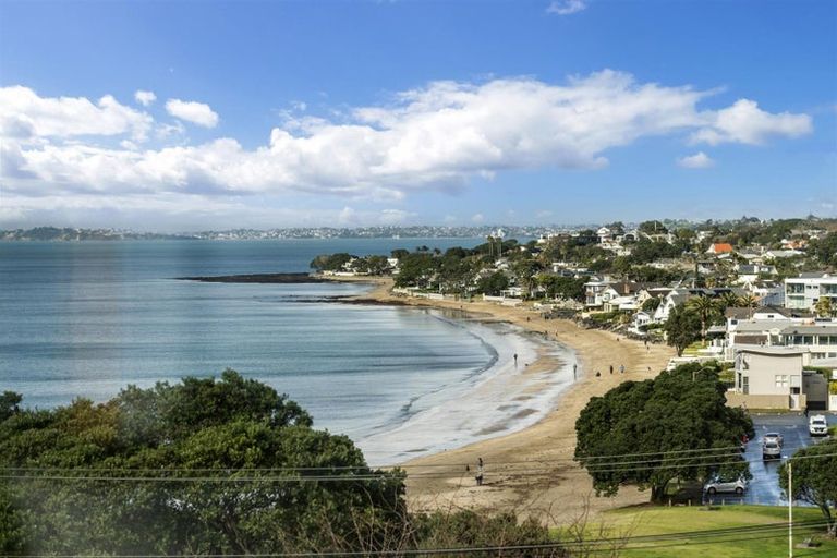 Photo of property in 20 Beach Road, Castor Bay, Auckland, 0620