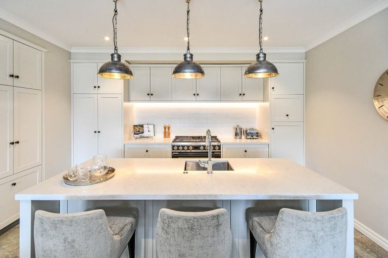 Photo of property in 6 Francesco Drive, Karaka, Papakura, 2113