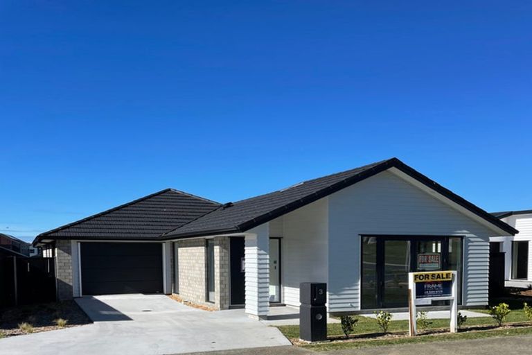 Photo of property in 3 Arohanui Road, Karaka, 2124