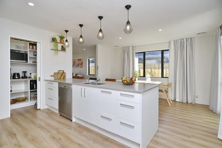 Photo of property in 3 Woodford Avenue, Woodend, 7610