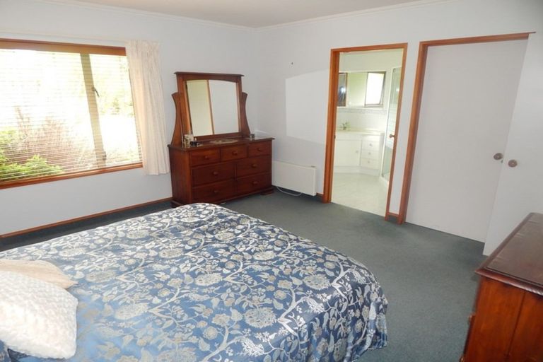 Photo of property in 43 Kew Road, Westport, 7825