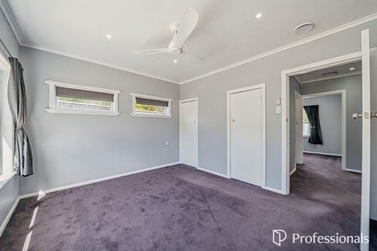 Photo of property in 400 Stokes Valley Road, Stokes Valley, Lower Hutt, 5019