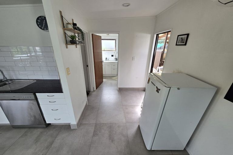 Photo of property in 37a Huka Road, Birkenhead, Auckland, 0626