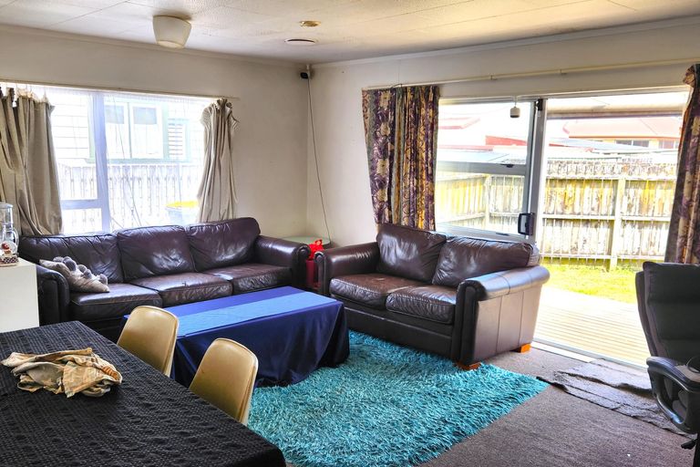 Photo of property in 5/8 Onslow Road, Papakura, 2110