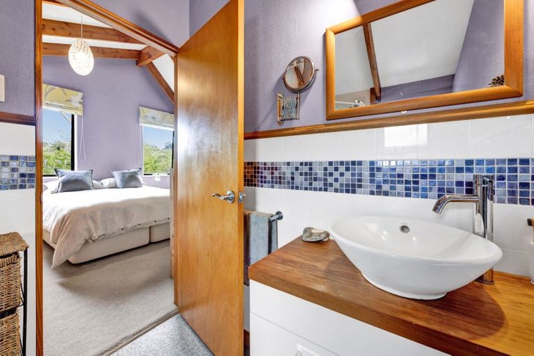 Photo of property in 20 Heaphy Street, Westown, New Plymouth, 4310