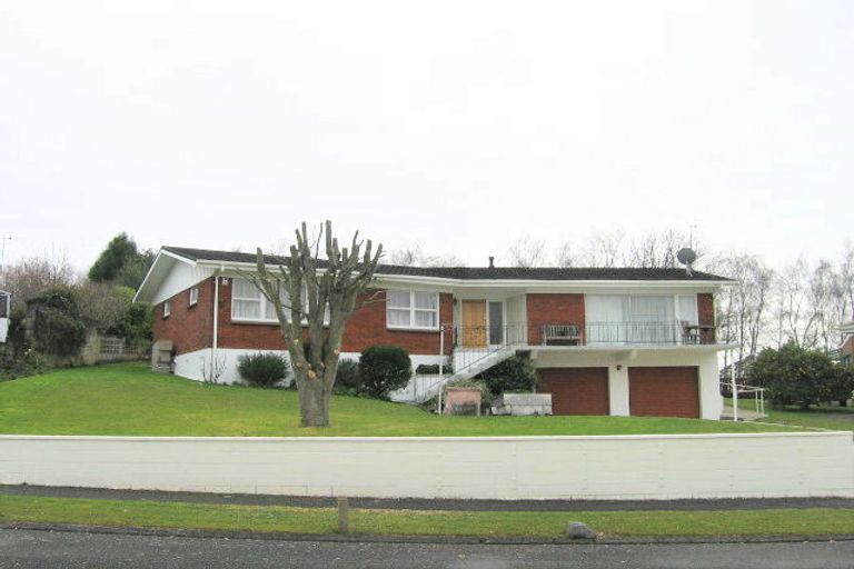 Photo of property in 12 Seifert Street, Forest Lake, Hamilton, 3200