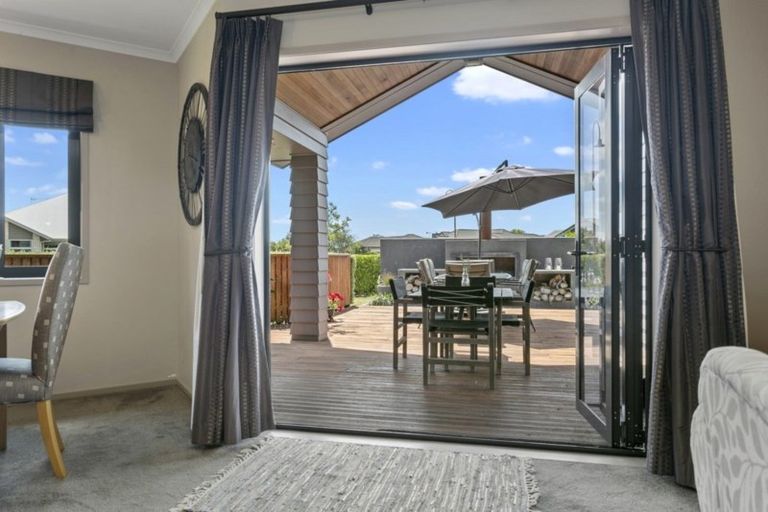 Photo of property in 1 Libby Crescent, Cambridge, 3434