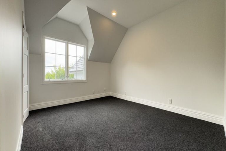 Photo of property in 14 Amreins Road, Waitakere, Henderson, 0782