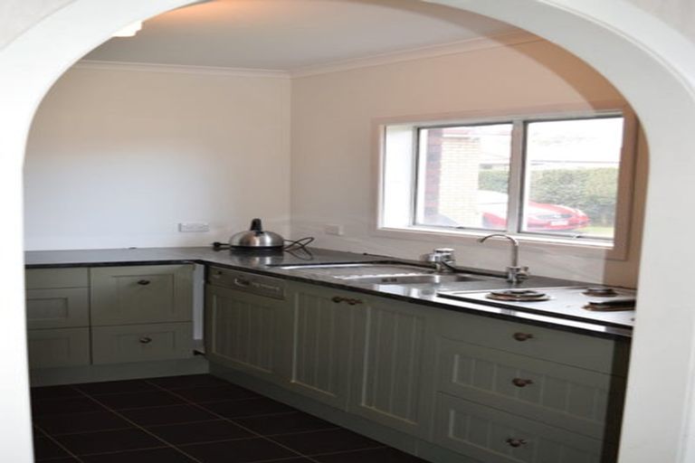 Photo of property in 2 Normanby Street, Fitzroy, New Plymouth, 4312