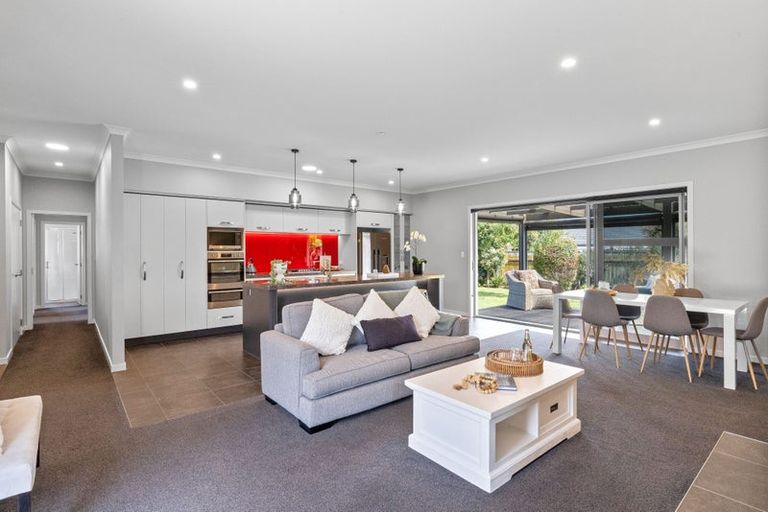 Photo of property in 25 Gladys Place, Levin, 5510