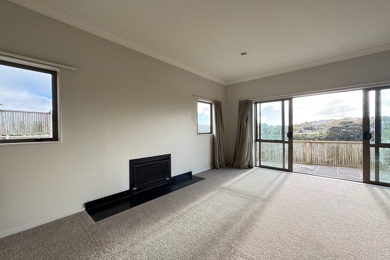 Photo of property in 6 Port Lane, Whitby, Porirua, 5024