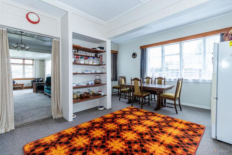 Photo of property in 1 Maude Street, Waimate, 7924