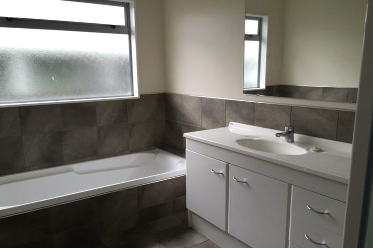 Photo of property in 33 Te Iwiheke Place, Turangi, 3334